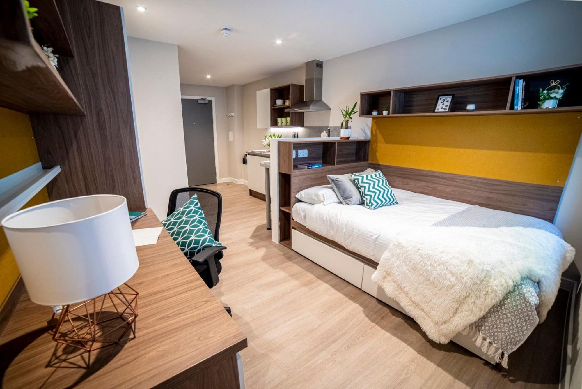 Stylish Studio Accommodations With Kitchen At Brewer'S Court In Edimburgo Exterior foto